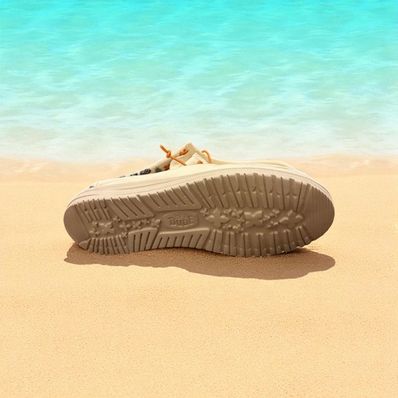 Hey Dude Wally Slip Luau. Beige Slip-On Loafers with Orange Accents. NWOT. - Picture 6 of 8